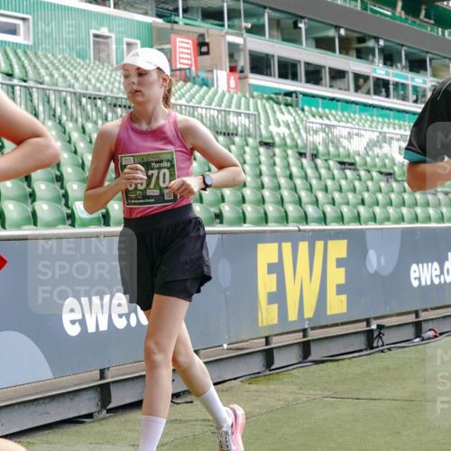 13.09.2026 - 21. swb-Marathon Bremen Michael Burmester http://msf.ph/oto/10421265 13.09.2026 12:59:16 Laufen im Stadion 141, 148, 191, 226, 232, 260, 342, 511, 672, 745, 789, 790, 972, 1080, 1119, 1166, 1191, 1199, 1209, 1281, 1493, 1494, 1516, 1642, 1647, 1931, 1933, 2046, 2088, 2210, 2289, 2343, 2367, 2397, 2425, 2481, 2517, 2570, 2577, 2686, 2771, 2806, 2807, 2827, 2885, 2899, 2914, 2953, 2961, 2979, 3015, 3021, 3098, 3120, 3124, 3138, 3148, 3186, 3190, 3233, 3273, 3319, 3338, 3435, 3516, 3531, 3534, 3560, 3652, 3655, 3695, 3861, 3930, 3933, 3934, 205 meine-sportfotos.de