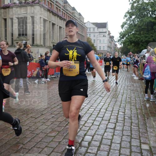 13.09.2026 - Kiel Lauf Yannick Fuchs http://msf.ph/oto/10421267 13.09.2026 10:53:57 Ziel 1117, 2033, 2683, 3024, 3092, 3269, 3817, 3822, 3886, 4045, 4101, 4276, 4581, 4701, 4867, 5073, 5203, 5427, 5431, 5506, 5621, 5626, 5650, 5675, 5678, 5680, 5884, 6297, 6394, 7144, 7518, 7695, 8610, 8639, 9124, 9666, 9705, 10146, 10766, 11486, 11897, 183, 661, 1199, 1424, 1757, 2225, 2433, 2692, 2843, 3027, 3498, 3922, 3962, 4005, 4249, 4515, 4633, 4657, 5285, 5427, 5766, 5769, 5788, 6543, 6821, 7021, 7132, 7365, 7649, 11166, 11537, 11556, 12380, 243 meine-sportfotos.de