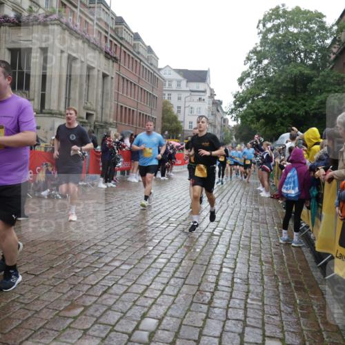 13.09.2026 - Kiel Lauf Yannick Fuchs http://msf.ph/oto/10421276 13.09.2026 10:53:58 Ziel 1117, 2033, 2683, 3024, 3092, 3269, 3817, 3822, 3886, 4045, 4101, 4276, 4581, 4701, 4867, 5073, 5203, 5431, 5506, 5621, 5626, 5650, 5675, 5678, 5680, 5884, 6297, 6394, 7144, 7518, 7535, 7695, 8610, 8639, 9124, 9517, 9618, 9666, 9705, 10146, 10766, 11486, 11897, 183, 661, 1199, 1424, 1757, 2225, 2433, 2692, 2843, 3027, 3498, 3922, 3962, 4005, 4249, 4515, 4633, 4657, 5073, 5285, 5427, 5766, 5769, 5788, 6543, 6821, 7021, 7132, 7365, 7649, 11166, 11537, 11556, 12380, 243 meine-sportfotos.de