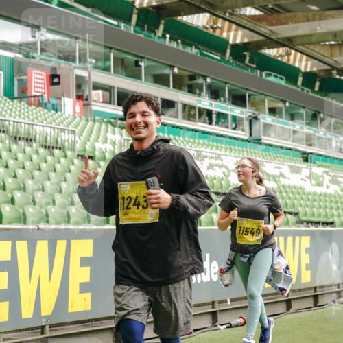 13.09.2026 - 21. swb-Marathon Bremen Michael Burmester http://msf.ph/oto/10421292 13.09.2026 10:44:45 Laufen im Stadion 10004, 10005, 10137, 10176, 10191, 10192, 10194, 10202, 10242, 10271, 10295, 10325, 10335, 10344, 10402, 10430, 10459, 10513, 10524, 10568, 10600, 10605, 10606, 10629, 10679, 10713, 10756, 10779, 10882, 10899, 10900, 10979, 10997, 10999, 11081, 11200, 11217, 11233, 11264, 11307, 11333, 11337, 11355, 11385, 11408, 11448, 11456, 11461, 11482, 11495, 11629, 11808, 11932, 11943, 12057, 12089, 12151, 12153, 12224, 12226, 12311, 12321, 12334, 12539 meine-sportfotos.de