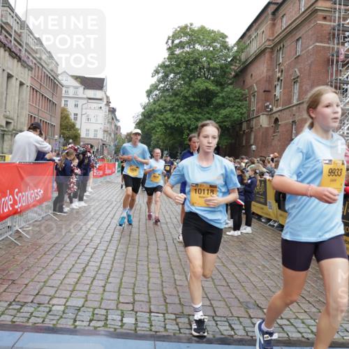 13.09.2026 - Kiel Lauf Yannick Fuchs http://msf.ph/oto/10421310 13.09.2026 09:43:15 Ziel 255, 623, 1508, 3041, 5929, 6377, 7099, 7532, 8808, 9354, 9933, 10047, 10118, 12259, 762, 1040, 1213, 3827, 3849, 3850, 4322, 5530, 7874, 8191, 8870, 9311, 9354, 9519, 9592, 9629, 11721, 11753, 12678, 40, 401, 1049, 1857, 4171, 4256, 7773, 7857, 7905, 8066, 8770, 8834, 10189, 10300, 11246, 12101, 12575, 142, 2608, 6423, 6913, 8532, 9519, 9592, 9706 meine-sportfotos.de