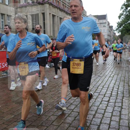 13.09.2026 - Kiel Lauf Yannick Fuchs http://msf.ph/oto/10421339 13.09.2026 10:54:04 Ziel 1740, 2683, 2746, 3024, 3269, 3649, 3886, 4045, 4101, 4264, 4276, 4525, 4581, 4867, 5119, 5392, 5506, 5621, 5626, 5650, 5675, 5678, 5680, 6394, 6519, 7276, 7518, 7535, 8639, 8925, 9088, 9517, 9618, 9666, 10084, 10119, 10146, 10766, 11486, 183, 661, 1117, 1199, 1424, 2033, 2225, 2433, 2692, 2843, 3027, 3092, 3498, 3817, 3822, 3922, 3962, 4249, 4515, 4633, 4657, 4701, 5073, 5203, 5285, 5427, 5431, 5766, 5769, 5788, 5884, 7021, 7132, 11166, 11537, 243 meine-sportfotos.de