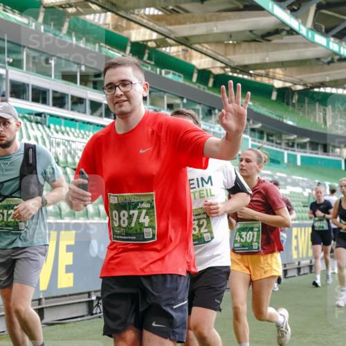 13.09.2026 - 21. swb-Marathon Bremen Michael Burmester http://msf.ph/oto/10421345 13.09.2026 13:22:09 Laufen im Stadion 128, 160, 211, 258, 343, 351, 423, 441, 571, 601, 620, 782, 851, 1060, 1094, 1157, 1158, 1177, 1259, 1316, 1344, 1417, 1439, 1518, 1657, 1669, 1676, 1691, 1729, 1808, 1846, 1883, 2139, 2201, 2213, 2258, 2278, 2290, 2414, 2504, 2551, 2619, 2632, 2652, 2660, 2685, 2711, 2736, 2828, 2954, 2964, 2995, 3004, 3010, 3022, 3034, 3070, 3074, 3144, 3225, 3351, 3530, 3682, 3784, 4020, 4054, 4406, 4407, 4431, 4584, 1506 meine-sportfotos.de