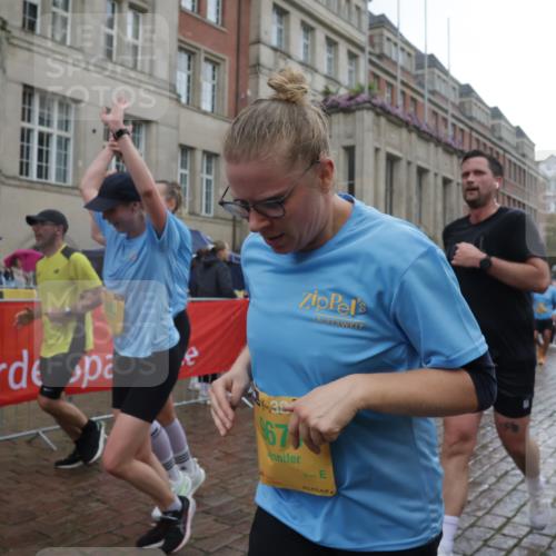 13.09.2026 - Kiel Lauf Yannick Fuchs http://msf.ph/oto/10421360 13.09.2026 10:54:08 Ziel 243, 548, 1343, 1740, 2196, 2471, 2579, 2746, 3024, 3269, 3293, 3337, 3649, 3886, 4101, 4264, 4525, 4581, 4582, 4867, 5119, 5392, 5621, 5675, 5678, 5680, 6519, 6888, 7276, 7518, 7535, 8849, 8925, 9088, 9400, 9517, 9618, 9666, 10084, 10119, 10146, 10443, 11486, 11961, 12746, 183, 661, 1117, 1199, 1424, 2033, 2225, 2433, 2683, 2843, 3027, 3092, 3817, 3822, 3886, 3922, 3962, 4045, 4101, 4249, 4276, 4515, 4581, 4633, 4701, 4867, 5073, 5203, 5427, 5431, 5506, 5626, 5650, 5884 meine-sportfotos.de