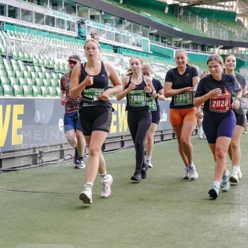 13.09.2026 - 21. swb-Marathon Bremen Michael Burmester http://msf.ph/oto/10421381 13.09.2026 13:22:11 Laufen im Stadion 128, 160, 211, 258, 343, 351, 423, 441, 571, 601, 620, 782, 851, 1060, 1094, 1157, 1158, 1177, 1259, 1316, 1344, 1417, 1439, 1518, 1657, 1669, 1676, 1691, 1729, 1808, 1846, 1883, 2139, 2201, 2213, 2258, 2278, 2290, 2414, 2504, 2526, 2551, 2619, 2632, 2652, 2660, 2685, 2711, 2736, 2828, 2954, 2964, 2995, 3004, 3010, 3022, 3034, 3070, 3074, 3144, 3225, 3351, 3530, 3682, 3784, 4020, 4054, 4406, 4407, 4431, 4584, 1506 meine-sportfotos.de