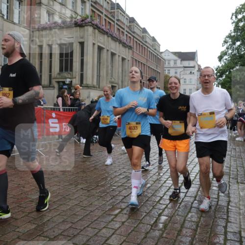 13.09.2026 - Kiel Lauf Yannick Fuchs http://msf.ph/oto/10421437 13.09.2026 10:54:18 Ziel 243, 394, 548, 932, 1343, 1613, 1765, 2196, 2471, 2579, 2746, 3293, 3337, 3729, 4246, 4310, 4525, 4582, 4827, 5318, 5392, 6519, 6888, 8328, 8640, 8849, 9400, 9655, 9863, 10443, 11961, 12746, 1117, 1424, 1740, 2033, 2683, 2843, 3024, 3092, 3269, 3649, 3817, 3822, 3886, 3962, 4045, 4101, 4249, 4264, 4276, 4581, 4633, 4701, 4867, 5073, 5119, 5203, 5392, 5427, 5431, 5506, 5621, 5626, 5650, 5675, 5678, 5680, 5884, 6519, 7276, 7518, 7535, 8925, 9088, 183 meine-sportfotos.de