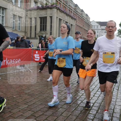 13.09.2026 - Kiel Lauf Yannick Fuchs http://msf.ph/oto/10421441 13.09.2026 10:54:18 Ziel 243, 394, 548, 932, 1343, 1613, 1765, 2196, 2471, 2579, 2746, 3293, 3337, 3729, 4246, 4310, 4525, 4582, 4827, 5318, 5392, 6519, 6888, 8328, 8640, 8849, 9400, 9655, 9863, 10443, 11961, 12746, 1117, 1424, 1740, 2033, 2683, 2843, 3024, 3092, 3269, 3649, 3817, 3822, 3886, 3962, 4045, 4101, 4249, 4264, 4276, 4581, 4633, 4701, 4867, 5073, 5119, 5203, 5392, 5427, 5431, 5506, 5621, 5626, 5650, 5675, 5678, 5680, 5884, 6519, 7276, 7518, 7535, 8925, 9088, 183 meine-sportfotos.de