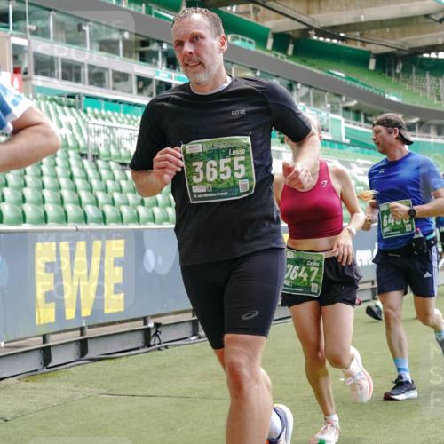 13.09.2026 - 21. swb-Marathon Bremen Michael Burmester http://msf.ph/oto/10421442 13.09.2026 12:59:21 Laufen im Stadion 135, 141, 148, 191, 226, 232, 260, 342, 511, 672, 745, 789, 790, 972, 1080, 1119, 1166, 1191, 1199, 1209, 1281, 1493, 1494, 1516, 1642, 1647, 1931, 1933, 2088, 2210, 2289, 2343, 2367, 2397, 2425, 2481, 2517, 2570, 2577, 2686, 2771, 2806, 2807, 2827, 2885, 2899, 2914, 2953, 2961, 2979, 3015, 3021, 3076, 3098, 3120, 3124, 3138, 3148, 3186, 3190, 3233, 3273, 3338, 3435, 3516, 3531, 3534, 3560, 3652, 3655, 3695, 3855, 3861, 3930, 3933, 3934, 205 meine-sportfotos.de