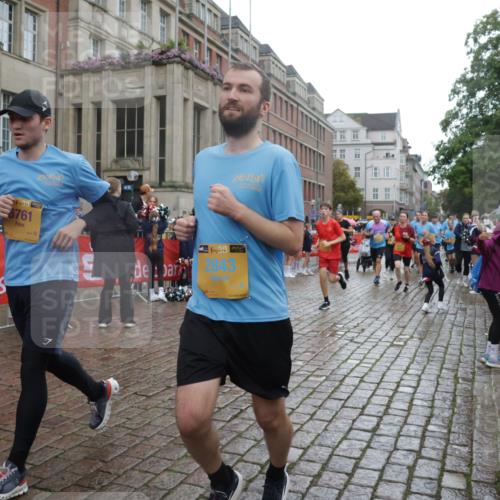 13.09.2026 - Kiel Lauf Yannick Fuchs http://msf.ph/oto/10421450 13.09.2026 10:54:19 Ziel 243, 394, 548, 932, 1343, 1613, 1765, 2196, 2259, 2471, 2579, 2746, 3293, 3337, 3729, 4246, 4310, 4525, 4582, 4827, 5318, 5578, 6571, 6888, 8328, 8640, 8849, 9400, 9655, 9863, 10049, 10443, 11961, 12746, 1117, 1424, 1740, 2033, 2683, 2746, 2843, 3024, 3092, 3269, 3649, 3817, 3822, 3886, 4045, 4101, 4249, 4264, 4276, 4525, 4581, 4633, 4701, 4867, 5073, 5119, 5203, 5392, 5427, 5431, 5506, 5621, 5626, 5650, 5675, 5678, 5680, 5884, 6519, 7276, 7518, 7535, 8925, 9088, 183 meine-sportfotos.de