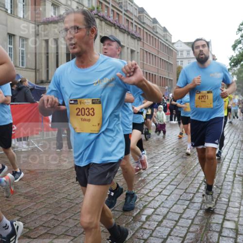 13.09.2026 - Kiel Lauf Yannick Fuchs http://msf.ph/oto/10421499 13.09.2026 10:54:25 Ziel 394, 932, 1127, 1613, 1765, 2259, 3729, 4246, 4827, 5318, 5560, 5578, 6063, 6208, 6571, 6887, 7558, 8328, 8640, 8711, 9655, 10049, 11156, 12526, 243, 548, 1117, 1343, 1740, 1765, 2033, 2196, 2471, 2579, 2683, 2746, 3024, 3092, 3269, 3293, 3337, 3649, 3729, 3822, 3886, 4045, 4101, 4264, 4276, 4310, 4525, 4581, 4582, 4701, 4867, 5119, 5203, 5392, 5431, 5506, 5621, 5626, 5650, 5675, 5678, 5680, 6519, 6888, 7276, 7518, 7535, 8640, 8849, 8925, 9088, 9400 meine-sportfotos.de