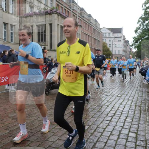 13.09.2026 - Kiel Lauf Yannick Fuchs http://msf.ph/oto/10421512 13.09.2026 10:54:27 Ziel 394, 932, 1127, 1287, 1613, 2259, 4246, 4827, 5318, 5560, 5578, 6063, 6166, 6208, 6571, 6887, 7558, 8328, 8711, 9462, 9633, 9655, 10049, 11156, 12526, 12710, 243, 548, 932, 1117, 1343, 1613, 1740, 1765, 2196, 2471, 2579, 2683, 2746, 3024, 3269, 3293, 3337, 3649, 3729, 3886, 4045, 4101, 4264, 4276, 4310, 4525, 4581, 4582, 4827, 4867, 5119, 5203, 5392, 5431, 5506, 5621, 5626, 5650, 5675, 5678, 5680, 6519, 6888, 7276, 7518, 7535, 8640, 8849, 8925, 9088, 9400, 396 meine-sportfotos.de