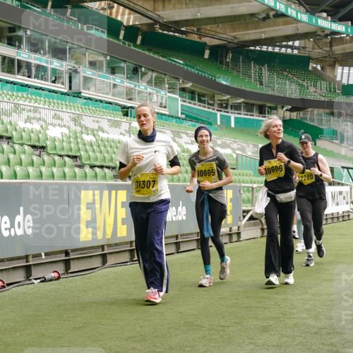 13.09.2026 - 21. swb-Marathon Bremen Michael Burmester http://msf.ph/oto/10421516 13.09.2026 10:45:01 Laufen im Stadion 10137, 10176, 10191, 10192, 10194, 10202, 10242, 10295, 10325, 10335, 10344, 10430, 10459, 10513, 10524, 10568, 10600, 10605, 10606, 10629, 10651, 10679, 10713, 10756, 10779, 10882, 10979, 10997, 10999, 11081, 11200, 11233, 11307, 11309, 11333, 11337, 11355, 11385, 11408, 11448, 11456, 11495, 11629, 11808, 11932, 11943, 12057, 12089, 12151, 12153, 12177, 12178, 12224, 12226, 12311, 12321, 12334, 12539, 10148 meine-sportfotos.de