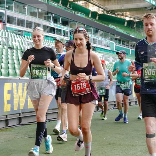 13.09.2026 - 21. swb-Marathon Bremen Michael Burmester http://msf.ph/oto/10421520 13.09.2026 13:22:17 Laufen im Stadion 128, 160, 211, 258, 343, 351, 423, 441, 571, 601, 620, 782, 851, 892, 1060, 1094, 1157, 1158, 1177, 1178, 1259, 1316, 1344, 1417, 1518, 1657, 1669, 1676, 1691, 1729, 1746, 1788, 1808, 1883, 2201, 2213, 2258, 2290, 2414, 2433, 2475, 2504, 2526, 2551, 2619, 2632, 2652, 2660, 2685, 2711, 2736, 2828, 2954, 2964, 2995, 3010, 3022, 3034, 3070, 3074, 3144, 3225, 3347, 3351, 3505, 3530, 3682, 3784, 4020, 4054, 4406, 4407, 4431, 4584, 1506 meine-sportfotos.de