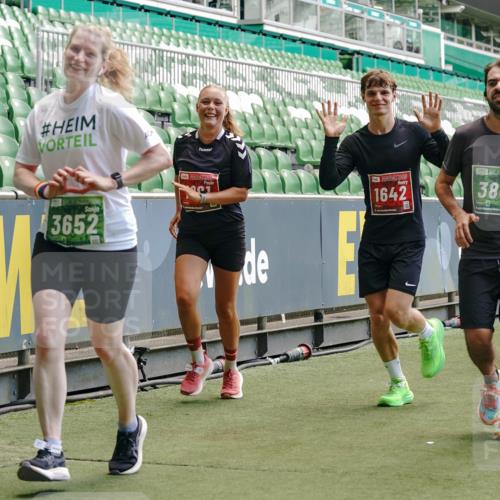 13.09.2026 - 21. swb-Marathon Bremen Michael Burmester http://msf.ph/oto/10421581 13.09.2026 12:59:30 Laufen im Stadion 135, 141, 148, 191, 226, 232, 260, 342, 511, 651, 672, 745, 972, 1080, 1119, 1166, 1209, 1281, 1368, 1493, 1494, 1516, 1642, 1647, 1861, 1931, 1933, 1935, 1963, 2088, 2210, 2289, 2293, 2306, 2343, 2367, 2425, 2481, 2517, 2570, 2577, 2686, 2771, 2806, 2807, 2827, 2885, 2899, 2914, 2953, 2961, 2979, 3015, 3021, 3076, 3098, 3105, 3120, 3124, 3148, 3190, 3233, 3273, 3338, 3354, 3435, 3480, 3516, 3531, 3534, 3560, 3652, 3729, 3855, 3861, 3930, 3933, 3934, 205 meine-sportfotos.de