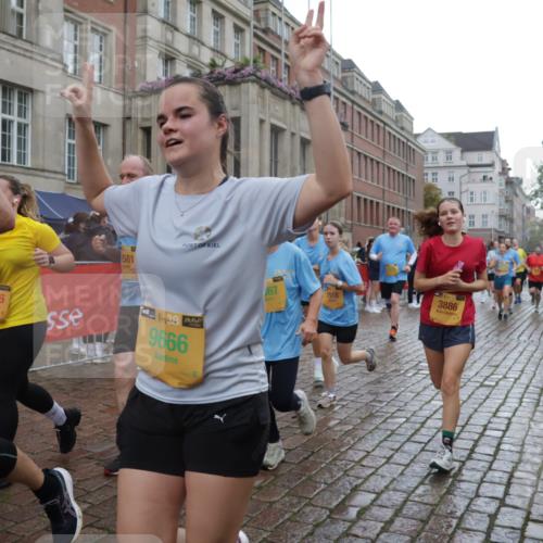 13.09.2026 - Kiel Lauf Yannick Fuchs http://msf.ph/oto/10421582 13.09.2026 10:54:32 Ziel 1127, 1287, 2259, 2506, 4502, 5560, 5578, 5821, 6063, 6166, 6208, 6571, 6887, 7558, 8328, 8542, 8711, 8867, 9462, 9633, 9655, 10049, 11156, 11529, 11760, 12526, 12529, 12710, 243, 394, 548, 932, 1343, 1613, 1740, 1765, 2196, 2471, 2579, 2746, 3024, 3269, 3293, 3337, 3649, 3729, 3886, 4101, 4246, 4264, 4310, 4525, 4581, 4582, 4827, 4867, 5119, 5318, 5392, 5621, 5675, 5678, 5680, 6519, 6888, 7276, 7518, 7535, 8328, 8640, 8849, 8925, 9088, 9400, 396 meine-sportfotos.de