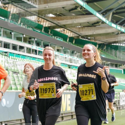 13.09.2026 - 21. swb-Marathon Bremen Michael Burmester http://msf.ph/oto/10421673 13.09.2026 10:45:10 Laufen im Stadion 10137, 10176, 10191, 10192, 10194, 10202, 10242, 10295, 10325, 10344, 10430, 10459, 10472, 10513, 10524, 10568, 10600, 10629, 10651, 10679, 10713, 10756, 10779, 10882, 10979, 10997, 10999, 11081, 11200, 11233, 11307, 11309, 11355, 11367, 11385, 11408, 11495, 11629, 11709, 11808, 11821, 11932, 11943, 12057, 12089, 12151, 12153, 12177, 12178, 12224, 12226, 12311, 12321, 12334, 12539, 10148, 10330 meine-sportfotos.de