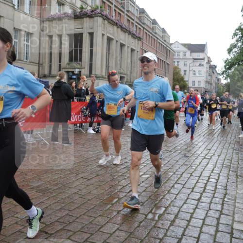 13.09.2026 - Kiel Lauf Yannick Fuchs http://msf.ph/oto/10421681 13.09.2026 10:54:40 Ziel 796, 1063, 1287, 1940, 2506, 3939, 4091, 4502, 4772, 4938, 5302, 5821, 5923, 6166, 6889, 7046, 8222, 8484, 8542, 8867, 9297, 9424, 9462, 9633, 10015, 10740, 11156, 11529, 11760, 12268, 12526, 12529, 12710, 243, 394, 548, 932, 1127, 1343, 1613, 1765, 2196, 2259, 2471, 2579, 2746, 3293, 3337, 3649, 3729, 4246, 4264, 4310, 4525, 4582, 4827, 5119, 5318, 5392, 5560, 5578, 6063, 6208, 6519, 6571, 6887, 6888, 7276, 7558, 8328, 8640, 8711, 8849, 8925, 9400, 396, 454 meine-sportfotos.de