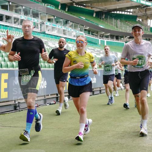 13.09.2026 - 21. swb-Marathon Bremen Michael Burmester http://msf.ph/oto/10421697 13.09.2026 12:59:35 Laufen im Stadion 135, 141, 148, 191, 226, 232, 260, 342, 511, 651, 745, 972, 1080, 1166, 1209, 1281, 1368, 1493, 1494, 1516, 1642, 1650, 1861, 1931, 1933, 1935, 1963, 2088, 2210, 2289, 2293, 2306, 2322, 2343, 2367, 2425, 2481, 2517, 2570, 2577, 2686, 2771, 2806, 2807, 2827, 2885, 2899, 2914, 2953, 2961, 2979, 3015, 3021, 3076, 3098, 3105, 3120, 3124, 3145, 3148, 3190, 3233, 3273, 3338, 3354, 3435, 3480, 3516, 3531, 3560, 3652, 3729, 3855, 3861, 3930, 3933, 3934, 205 meine-sportfotos.de