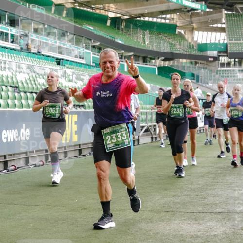 13.09.2026 - 21. swb-Marathon Bremen Michael Burmester http://msf.ph/oto/10421698 13.09.2026 13:22:26 Laufen im Stadion 128, 160, 211, 258, 343, 351, 423, 441, 571, 601, 609, 620, 708, 782, 851, 892, 1060, 1094, 1157, 1158, 1177, 1178, 1259, 1316, 1331, 1344, 1417, 1518, 1657, 1669, 1676, 1691, 1729, 1746, 1788, 1808, 1883, 2213, 2290, 2414, 2433, 2475, 2504, 2526, 2551, 2619, 2632, 2652, 2660, 2685, 2711, 2736, 2828, 2954, 2964, 2995, 3010, 3022, 3034, 3144, 3225, 3252, 3347, 3351, 3505, 3530, 3559, 3682, 3727, 3784, 4020, 4054, 4231, 4406, 4407, 4431, 4467, 4584, 1506 meine-sportfotos.de