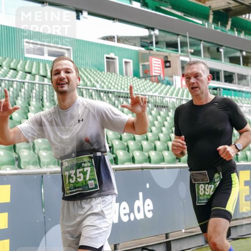 13.09.2026 - 21. swb-Marathon Bremen Michael Burmester http://msf.ph/oto/10421708 13.09.2026 12:59:36 Laufen im Stadion 135, 141, 148, 191, 226, 232, 260, 342, 511, 651, 745, 972, 1080, 1166, 1209, 1281, 1368, 1493, 1494, 1516, 1642, 1650, 1861, 1931, 1935, 1963, 2088, 2210, 2289, 2293, 2306, 2322, 2343, 2367, 2425, 2481, 2517, 2570, 2577, 2686, 2771, 2806, 2807, 2827, 2885, 2899, 2914, 2953, 2961, 2979, 3015, 3021, 3076, 3098, 3105, 3120, 3124, 3145, 3148, 3190, 3233, 3273, 3338, 3354, 3435, 3480, 3516, 3531, 3560, 3652, 3729, 3855, 3861, 3930, 3933, 3934, 205 meine-sportfotos.de