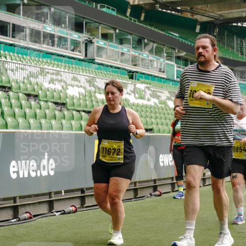 13.09.2026 - 21. swb-Marathon Bremen Michael Burmester http://msf.ph/oto/10421732 13.09.2026 10:45:14 Laufen im Stadion 10137, 10176, 10191, 10192, 10194, 10202, 10242, 10295, 10344, 10430, 10472, 10524, 10568, 10600, 10629, 10651, 10679, 10713, 10756, 10779, 10882, 10979, 10997, 10999, 11081, 11181, 11200, 11233, 11307, 11309, 11355, 11367, 11385, 11408, 11495, 11629, 11709, 11808, 11821, 11932, 11943, 12057, 12089, 12151, 12153, 12177, 12178, 12224, 12226, 12311, 12321, 12334, 12374, 12539, 10148, 10330 meine-sportfotos.de