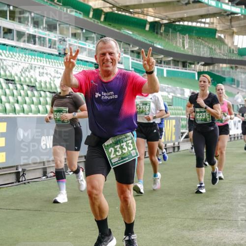 13.09.2026 - 21. swb-Marathon Bremen Michael Burmester http://msf.ph/oto/10421735 13.09.2026 13:22:27 Laufen im Stadion 128, 160, 211, 258, 343, 351, 423, 441, 571, 601, 609, 620, 708, 782, 851, 892, 1060, 1094, 1157, 1158, 1177, 1178, 1259, 1316, 1331, 1344, 1417, 1518, 1657, 1669, 1676, 1691, 1729, 1746, 1788, 1883, 2213, 2290, 2414, 2433, 2475, 2504, 2526, 2551, 2619, 2632, 2652, 2660, 2685, 2711, 2736, 2828, 2954, 2964, 2995, 3010, 3022, 3034, 3144, 3225, 3252, 3347, 3351, 3505, 3530, 3559, 3682, 3727, 3784, 4020, 4054, 4231, 4406, 4407, 4431, 4467, 4584, 1506 meine-sportfotos.de