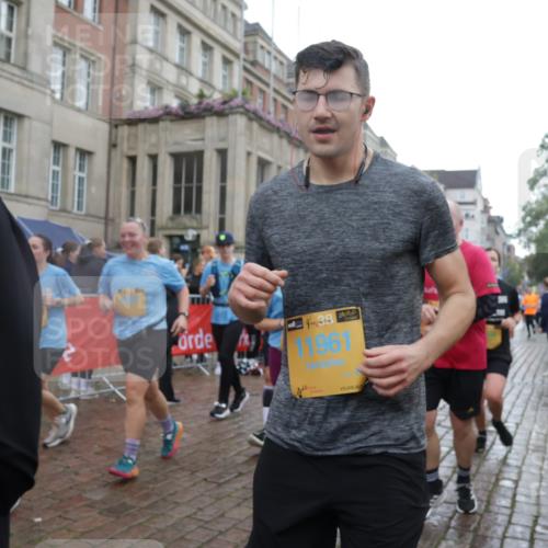 13.09.2026 - Kiel Lauf Yannick Fuchs http://msf.ph/oto/10421747 13.09.2026 10:54:44 Ziel 396, 459, 796, 1063, 1619, 1659, 1940, 2506, 3162, 3511, 3939, 3950, 4091, 4772, 4938, 5302, 5521, 5770, 5821, 5923, 6889, 7046, 7696, 8222, 8374, 8484, 8542, 8867, 9297, 9424, 10015, 10134, 10740, 11760, 12268, 12529, 243, 394, 548, 932, 1127, 1287, 1343, 1613, 1765, 2196, 2259, 2471, 2506, 2579, 2746, 3293, 3337, 3729, 4246, 4310, 4502, 4525, 4582, 4827, 5318, 5560, 5578, 6063, 6166, 6208, 6571, 6887, 6888, 7558, 8328, 8640, 8711, 8849, 9400, 9462, 9633, 454, 3084, 243 meine-sportfotos.de