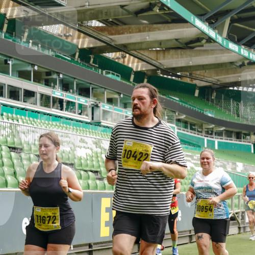13.09.2026 - 21. swb-Marathon Bremen Michael Burmester http://msf.ph/oto/10421752 13.09.2026 10:45:15 Laufen im Stadion 10137, 10176, 10191, 10192, 10194, 10202, 10242, 10295, 10344, 10430, 10472, 10524, 10568, 10600, 10629, 10651, 10679, 10713, 10756, 10779, 10882, 10979, 10997, 10999, 11081, 11181, 11200, 11233, 11307, 11309, 11355, 11367, 11385, 11408, 11495, 11629, 11709, 11808, 11821, 11932, 11943, 12057, 12089, 12151, 12153, 12177, 12178, 12224, 12226, 12311, 12321, 12334, 12374, 12539, 10148, 10303, 10330 meine-sportfotos.de
