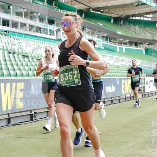 13.09.2026 - 21. swb-Marathon Bremen Michael Burmester http://msf.ph/oto/10421757 13.09.2026 12:59:38 Laufen im Stadion 135, 148, 191, 226, 232, 260, 342, 651, 745, 972, 1080, 1166, 1209, 1281, 1368, 1493, 1494, 1516, 1642, 1650, 1861, 1931, 1935, 1963, 2088, 2210, 2289, 2293, 2306, 2322, 2343, 2367, 2425, 2481, 2517, 2570, 2577, 2686, 2771, 2806, 2807, 2827, 2885, 2899, 2914, 2953, 2961, 2979, 3015, 3021, 3076, 3098, 3105, 3120, 3124, 3145, 3148, 3190, 3233, 3273, 3354, 3435, 3480, 3516, 3531, 3560, 3652, 3729, 3855, 3861, 3930, 3933, 3934, 205 meine-sportfotos.de