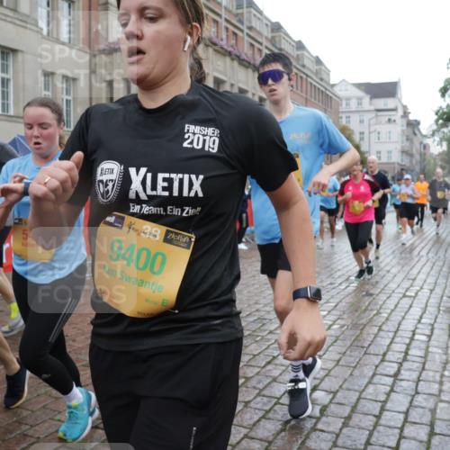 13.09.2026 - Kiel Lauf Yannick Fuchs http://msf.ph/oto/10421769 13.09.2026 10:54:46 Ziel 396, 459, 796, 1063, 1619, 1659, 1940, 2747, 3162, 3511, 3939, 3950, 4091, 4772, 4938, 5302, 5521, 5770, 5821, 5923, 6842, 6889, 7046, 7696, 8222, 8374, 8484, 8519, 8542, 9297, 9424, 10015, 10134, 10740, 12268, 12529, 243, 394, 548, 932, 1127, 1287, 1343, 1613, 1765, 2196, 2259, 2506, 2579, 3337, 3729, 4246, 4310, 4502, 4827, 5318, 5560, 5578, 6063, 6166, 6208, 6571, 6887, 6888, 7558, 8328, 8640, 8711, 8849, 9400, 9462, 9633, 454, 1815, 1973, 3084, 243 meine-sportfotos.de