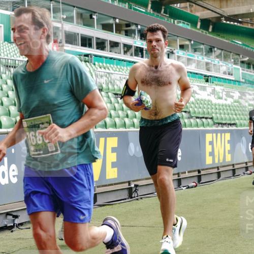 13.09.2026 - 21. swb-Marathon Bremen Michael Burmester http://msf.ph/oto/10421790 13.09.2026 12:59:39 Laufen im Stadion 135, 148, 191, 226, 232, 260, 342, 651, 745, 972, 1080, 1166, 1209, 1281, 1368, 1493, 1494, 1516, 1642, 1650, 1861, 1931, 1935, 1963, 2088, 2210, 2289, 2293, 2306, 2322, 2343, 2367, 2425, 2481, 2517, 2570, 2577, 2686, 2771, 2806, 2807, 2827, 2885, 2899, 2914, 2953, 2961, 2979, 3015, 3021, 3076, 3098, 3105, 3120, 3124, 3145, 3148, 3190, 3233, 3273, 3354, 3435, 3480, 3516, 3531, 3560, 3652, 3729, 3855, 3861, 3930, 3933, 3934, 205 meine-sportfotos.de