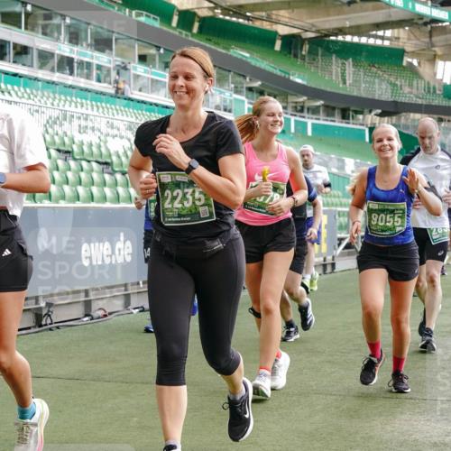 13.09.2026 - 21. swb-Marathon Bremen Michael Burmester http://msf.ph/oto/10421794 13.09.2026 13:22:29 Laufen im Stadion 128, 160, 211, 258, 343, 351, 423, 441, 533, 571, 601, 609, 708, 782, 851, 892, 1060, 1094, 1157, 1158, 1177, 1178, 1259, 1316, 1331, 1344, 1417, 1518, 1657, 1669, 1676, 1691, 1729, 1746, 1788, 1883, 2213, 2290, 2414, 2433, 2475, 2504, 2526, 2551, 2619, 2632, 2652, 2660, 2685, 2711, 2828, 2954, 2964, 2995, 3010, 3022, 3034, 3144, 3225, 3252, 3347, 3351, 3505, 3530, 3559, 3682, 3727, 3784, 4020, 4054, 4231, 4406, 4407, 4431, 4467, 4584, 1506 meine-sportfotos.de