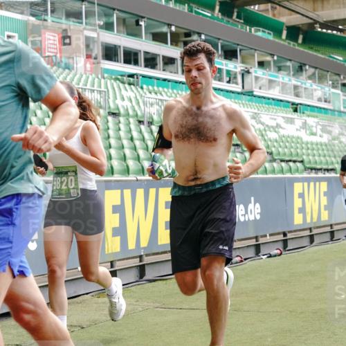 13.09.2026 - 21. swb-Marathon Bremen Michael Burmester http://msf.ph/oto/10421802 13.09.2026 12:59:40 Laufen im Stadion 135, 148, 191, 226, 232, 260, 342, 651, 745, 972, 1080, 1166, 1209, 1281, 1368, 1493, 1494, 1516, 1642, 1650, 1861, 1931, 1935, 1963, 2088, 2210, 2289, 2293, 2306, 2322, 2343, 2367, 2425, 2481, 2517, 2570, 2577, 2686, 2771, 2806, 2807, 2827, 2885, 2899, 2906, 2914, 2953, 2961, 2979, 3015, 3021, 3076, 3098, 3105, 3120, 3124, 3145, 3190, 3233, 3273, 3354, 3435, 3480, 3516, 3531, 3560, 3652, 3729, 3855, 3861, 3930, 3934, 205 meine-sportfotos.de