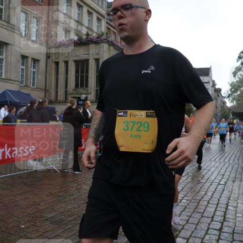13.09.2026 - Kiel Lauf Yannick Fuchs http://msf.ph/oto/10421814 13.09.2026 10:54:49 Ziel 396, 454, 459, 796, 1063, 1619, 1659, 1940, 2357, 2747, 3162, 3511, 3939, 3950, 4091, 4772, 4938, 5302, 5521, 5770, 5890, 5923, 6842, 7046, 7419, 7696, 8222, 8374, 8484, 8519, 9424, 10134, 10148, 10740, 12268, 394, 932, 1127, 1287, 1613, 1765, 2259, 2506, 3729, 4246, 4310, 4502, 4827, 5318, 5560, 5578, 6063, 6166, 6208, 6571, 6887, 7558, 8328, 8640, 8711, 9462, 9633, 1459, 1815, 1973, 3084, 5104, 243 meine-sportfotos.de