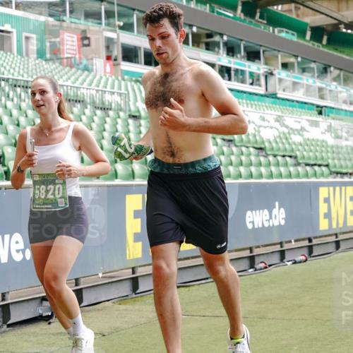 13.09.2026 - 21. swb-Marathon Bremen Michael Burmester http://msf.ph/oto/10421839 13.09.2026 12:59:40 Laufen im Stadion 135, 148, 191, 226, 232, 260, 342, 651, 745, 972, 1080, 1166, 1209, 1281, 1368, 1493, 1494, 1516, 1642, 1650, 1861, 1931, 1935, 1963, 2088, 2210, 2289, 2293, 2306, 2322, 2343, 2367, 2425, 2481, 2517, 2570, 2577, 2686, 2771, 2806, 2807, 2827, 2885, 2899, 2906, 2914, 2953, 2961, 2979, 3015, 3021, 3076, 3098, 3105, 3120, 3124, 3145, 3190, 3233, 3273, 3354, 3435, 3480, 3516, 3531, 3560, 3652, 3729, 3855, 3861, 3930, 3934, 205 meine-sportfotos.de