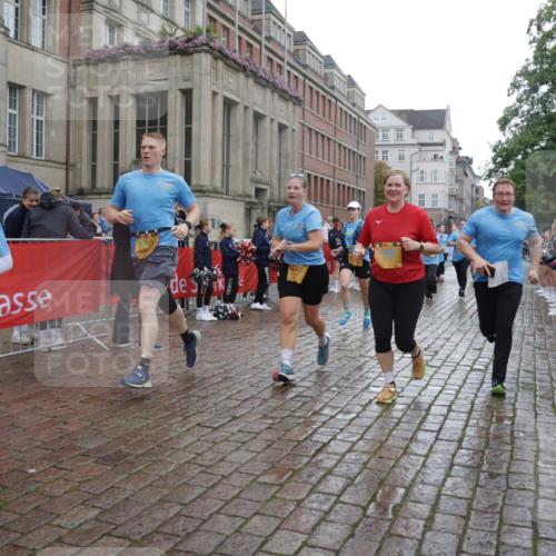 13.09.2026 - Kiel Lauf Yannick Fuchs http://msf.ph/oto/10421852 13.09.2026 10:55:00 Ziel 454, 575, 1232, 1815, 2198, 2339, 2357, 2548, 2554, 2747, 2813, 3084, 3699, 4369, 4370, 4625, 4652, 4665, 4902, 5260, 5890, 6193, 6583, 6842, 7419, 7722, 8121, 8519, 9573, 9601, 9849, 10058, 10148, 10170, 11157, 11453, 12444, 396, 459, 796, 1063, 1127, 1287, 1619, 1659, 1940, 2506, 2747, 3162, 3511, 3939, 3950, 4091, 4502, 4772, 5560, 6063, 6166, 6208, 6887, 7558, 8711, 9462, 9633, 185, 313, 1459, 1851, 1973, 2738, 3429, 3903, 4403, 4678, 4898, 5104, 2259, 5578 meine-sportfotos.de