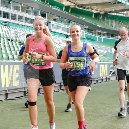 13.09.2026 - 21. swb-Marathon Bremen Michael Burmester http://msf.ph/oto/10421861 13.09.2026 13:22:30 Laufen im Stadion 128, 160, 211, 258, 343, 351, 423, 441, 533, 571, 601, 609, 708, 782, 851, 892, 1060, 1094, 1157, 1158, 1177, 1178, 1259, 1316, 1331, 1344, 1417, 1518, 1657, 1669, 1676, 1691, 1729, 1746, 1788, 1883, 2213, 2290, 2433, 2475, 2504, 2526, 2551, 2619, 2632, 2652, 2660, 2685, 2711, 2828, 2954, 2964, 2995, 3022, 3034, 3144, 3225, 3252, 3347, 3351, 3505, 3530, 3559, 3682, 3727, 3784, 4020, 4054, 4231, 4406, 4407, 4431, 4467, 4584, 1506 meine-sportfotos.de