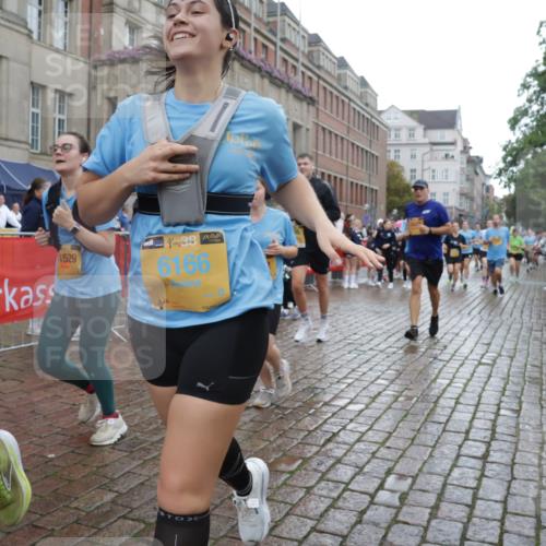 13.09.2026 - Kiel Lauf Yannick Fuchs http://msf.ph/oto/10421898 13.09.2026 10:55:07 Ziel 185, 575, 1232, 1459, 1815, 1973, 2198, 2339, 2548, 2554, 2738, 2813, 3084, 3429, 3699, 3903, 4369, 4403, 4625, 4652, 4665, 4678, 4898, 4902, 5104, 5260, 5645, 5834, 6193, 6490, 6498, 6501, 6583, 6991, 7722, 8121, 8714, 8791, 9131, 9601, 9849, 10032, 10058, 10061, 10170, 10354, 10571, 11157, 11325, 11358, 11453, 12176, 12444, 396, 454, 459, 796, 1063, 1287, 1619, 1659, 1940, 2357, 2506, 2747, 3162, 3511, 3939, 3950, 4091, 4369, 4370, 4502, 4772, 6166, 9633, 313, 1851 meine-sportfotos.de