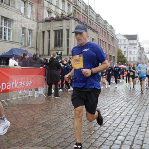 13.09.2026 - Kiel Lauf Yannick Fuchs http://msf.ph/oto/10421911 13.09.2026 10:55:08 Ziel 185, 575, 1232, 1459, 1815, 1851, 1973, 2198, 2339, 2548, 2554, 2738, 2813, 3084, 3429, 3699, 3903, 4403, 4625, 4652, 4665, 4678, 4898, 4902, 5104, 5260, 5645, 5834, 6193, 6490, 6498, 6501, 6583, 6991, 7450, 7722, 8121, 8714, 8791, 9131, 9601, 9849, 10032, 10058, 10061, 10170, 10354, 10571, 11157, 11325, 11358, 11453, 12176, 12444, 396, 454, 459, 796, 1063, 1619, 1659, 1940, 2357, 2506, 2747, 3162, 3511, 3939, 3950, 4091, 4369, 4370, 4502, 4625, 4652, 4665, 4772, 4902, 313 meine-sportfotos.de