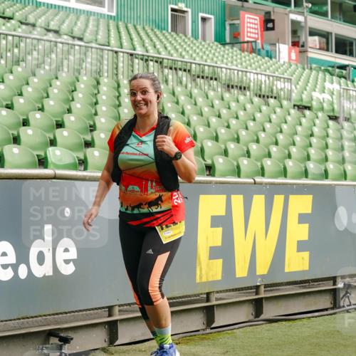 13.09.2026 - 21. swb-Marathon Bremen Michael Burmester http://msf.ph/oto/10421917 13.09.2026 10:45:21 Laufen im Stadion 10137, 10176, 10191, 10192, 10194, 10202, 10242, 10295, 10344, 10430, 10472, 10524, 10568, 10600, 10629, 10651, 10679, 10713, 10756, 10779, 10882, 10979, 10997, 10999, 11081, 11181, 11200, 11233, 11244, 11307, 11309, 11355, 11367, 11385, 11408, 11495, 11574, 11629, 11709, 11808, 11821, 11932, 11943, 12057, 12089, 12151, 12153, 12177, 12178, 12224, 12226, 12285, 12311, 12321, 12334, 12374, 12539, 10148, 10303, 10330 meine-sportfotos.de