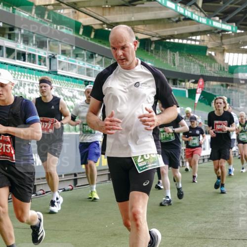 13.09.2026 - 21. swb-Marathon Bremen Michael Burmester http://msf.ph/oto/10421921 13.09.2026 13:22:31 Laufen im Stadion 128, 160, 211, 258, 343, 351, 423, 441, 533, 571, 601, 609, 708, 782, 851, 892, 1060, 1094, 1157, 1158, 1177, 1178, 1259, 1316, 1331, 1344, 1417, 1518, 1657, 1669, 1676, 1691, 1729, 1746, 1788, 1883, 2213, 2290, 2433, 2475, 2504, 2526, 2551, 2619, 2632, 2652, 2660, 2685, 2711, 2828, 2954, 2964, 2995, 3022, 3034, 3144, 3225, 3252, 3347, 3351, 3423, 3505, 3530, 3559, 3682, 3727, 3784, 4020, 4054, 4231, 4406, 4407, 4431, 4467, 4584, 1506 meine-sportfotos.de