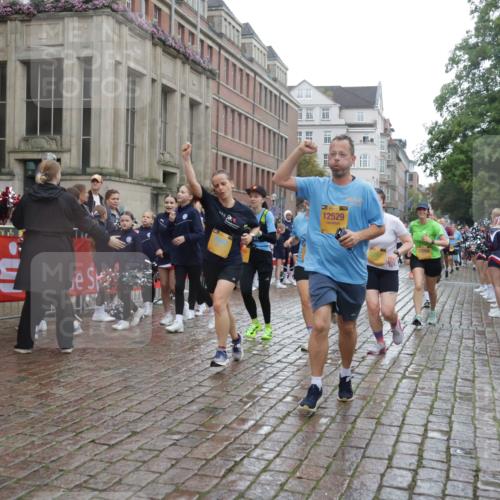 13.09.2026 - Kiel Lauf Yannick Fuchs http://msf.ph/oto/10421927 13.09.2026 10:55:10 Ziel 185, 575, 1232, 1459, 1815, 1851, 1973, 2339, 2548, 2738, 2813, 3084, 3429, 3903, 4403, 4678, 4898, 5104, 5645, 5834, 6193, 6490, 6498, 6501, 6583, 6991, 7118, 7450, 7566, 7722, 8121, 8714, 8791, 8845, 9131, 9849, 10032, 10061, 10354, 10571, 11157, 11325, 11358, 11453, 12176, 12444, 396, 454, 459, 575, 796, 1063, 1232, 1619, 1659, 1940, 2198, 2357, 2554, 2747, 2813, 3162, 3511, 3699, 3939, 3950, 4091, 4369, 4370, 4625, 4652, 4665, 4772, 4902, 34, 313 meine-sportfotos.de