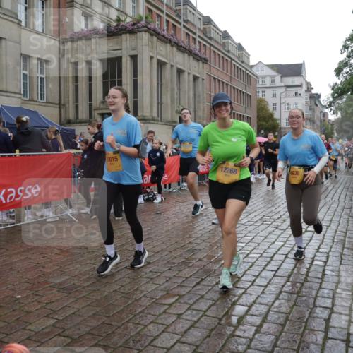 13.09.2026 - Kiel Lauf Yannick Fuchs http://msf.ph/oto/10421948 13.09.2026 10:55:12 Ziel 185, 1459, 1815, 1851, 1973, 2339, 2548, 2738, 3084, 3429, 3645, 3903, 4403, 4678, 4898, 5104, 5645, 5834, 6193, 6490, 6498, 6501, 6583, 6991, 7118, 7450, 7566, 8121, 8714, 8791, 8845, 9131, 10032, 10061, 10354, 10571, 11325, 11358, 11453, 12176, 12444, 396, 454, 459, 575, 796, 1063, 1232, 1619, 1659, 1940, 2198, 2357, 2548, 2554, 2747, 2813, 3162, 3511, 3699, 3939, 3950, 4091, 4369, 4370, 4625, 4652, 4665, 4772, 4902, 7722, 8121, 34, 313 meine-sportfotos.de