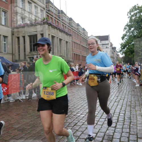 13.09.2026 - Kiel Lauf Yannick Fuchs http://msf.ph/oto/10421952 13.09.2026 10:55:13 Ziel 185, 1459, 1815, 1851, 1973, 2339, 2738, 3084, 3429, 3645, 3903, 4403, 4678, 4898, 5104, 5645, 5834, 6193, 6490, 6498, 6501, 6583, 6800, 6991, 7118, 7450, 7566, 8714, 8791, 8845, 9131, 10032, 10061, 10354, 10571, 10936, 11325, 11358, 11453, 11751, 12176, 12444, 12610, 396, 454, 459, 575, 796, 1063, 1232, 1619, 1659, 1940, 2198, 2339, 2357, 2548, 2554, 2747, 2813, 3162, 3511, 3699, 3939, 3950, 4091, 4369, 4370, 4625, 4652, 4665, 4772, 4902, 7722, 8121, 34, 313 meine-sportfotos.de