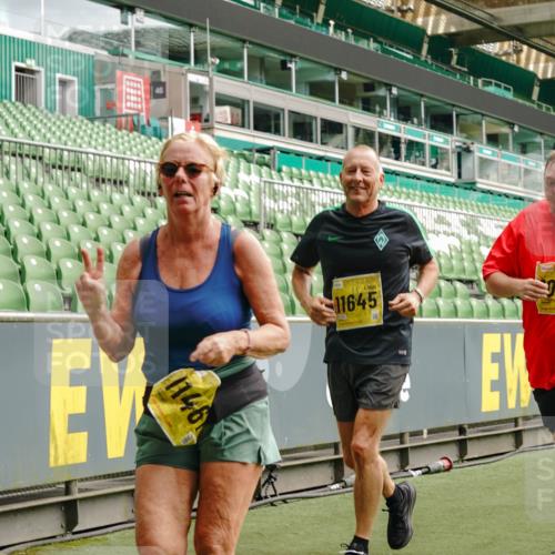 13.09.2026 - 21. swb-Marathon Bremen Michael Burmester http://msf.ph/oto/10421976 13.09.2026 10:45:22 Laufen im Stadion 10137, 10176, 10191, 10192, 10194, 10202, 10242, 10295, 10344, 10430, 10472, 10524, 10568, 10600, 10629, 10651, 10679, 10713, 10756, 10779, 10979, 10997, 10999, 11081, 11181, 11200, 11233, 11244, 11307, 11309, 11355, 11367, 11385, 11408, 11495, 11574, 11629, 11709, 11808, 11821, 11932, 11943, 12057, 12089, 12151, 12153, 12177, 12178, 12224, 12226, 12285, 12311, 12321, 12334, 12374, 12462, 12539, 10148, 10303, 10330 meine-sportfotos.de