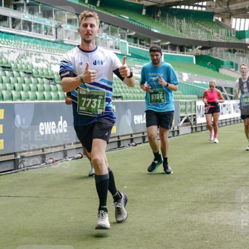 13.09.2026 - 21. swb-Marathon Bremen Michael Burmester http://msf.ph/oto/10421977 13.09.2026 12:59:43 Laufen im Stadion 135, 148, 191, 226, 232, 260, 342, 651, 745, 972, 1080, 1166, 1209, 1281, 1368, 1493, 1494, 1516, 1642, 1650, 1861, 1931, 1935, 1963, 2088, 2210, 2289, 2293, 2306, 2322, 2343, 2367, 2425, 2481, 2517, 2570, 2577, 2686, 2700, 2771, 2806, 2807, 2827, 2885, 2899, 2906, 2914, 2953, 2961, 2979, 3015, 3021, 3076, 3098, 3105, 3120, 3124, 3145, 3168, 3190, 3233, 3273, 3354, 3435, 3480, 3516, 3531, 3560, 3652, 3729, 3855, 3861, 3930, 3934, 205 meine-sportfotos.de