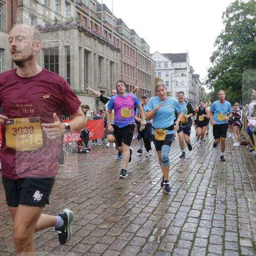 13.09.2026 - Kiel Lauf Yannick Fuchs http://msf.ph/oto/10421990 13.09.2026 10:55:17 Ziel 185, 313, 1459, 1851, 2330, 2331, 2738, 3379, 3429, 3645, 3903, 4403, 4678, 4898, 5104, 5485, 5645, 5834, 6490, 6498, 6501, 6800, 6991, 7118, 7450, 7566, 8714, 8791, 8845, 9131, 9858, 10061, 10354, 10571, 10936, 11325, 11358, 11751, 12176, 12610, 396, 454, 459, 575, 796, 1063, 1232, 1619, 1659, 1815, 1940, 1973, 2198, 2339, 2357, 2548, 2554, 2747, 2813, 3084, 3162, 3511, 3699, 3939, 3950, 4091, 4369, 4370, 4625, 4652, 4665, 4772, 4902, 6193, 6498, 6501, 6583, 7722, 8121, 34 meine-sportfotos.de