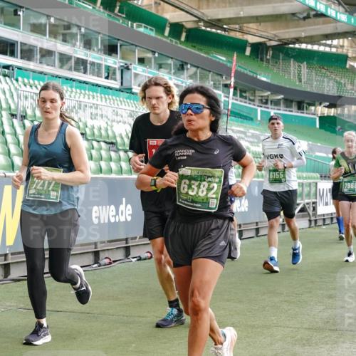 13.09.2026 - 21. swb-Marathon Bremen Michael Burmester http://msf.ph/oto/10421996 13.09.2026 13:22:34 Laufen im Stadion 128, 160, 211, 258, 343, 351, 423, 441, 533, 571, 601, 609, 708, 782, 851, 892, 1060, 1094, 1157, 1158, 1177, 1178, 1259, 1316, 1331, 1344, 1417, 1518, 1657, 1669, 1676, 1691, 1729, 1746, 1788, 1883, 2213, 2290, 2433, 2475, 2504, 2526, 2551, 2619, 2632, 2652, 2660, 2685, 2711, 2828, 2954, 2964, 2995, 3022, 3034, 3144, 3225, 3252, 3347, 3351, 3423, 3505, 3530, 3559, 3682, 3727, 3784, 3819, 4020, 4054, 4231, 4406, 4407, 4431, 4467, 4584, 1506 meine-sportfotos.de