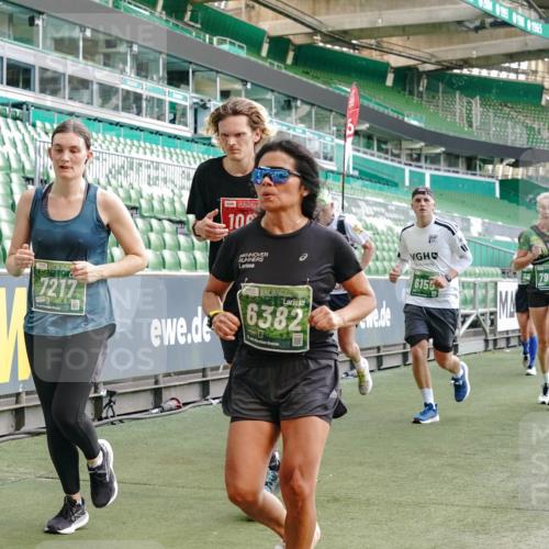 13.09.2026 - 21. swb-Marathon Bremen Michael Burmester http://msf.ph/oto/10422000 13.09.2026 13:22:34 Laufen im Stadion 128, 160, 211, 258, 343, 351, 423, 441, 533, 571, 601, 609, 708, 782, 851, 892, 1060, 1094, 1157, 1158, 1177, 1178, 1259, 1316, 1331, 1344, 1417, 1518, 1657, 1669, 1676, 1691, 1729, 1746, 1788, 1883, 2213, 2290, 2433, 2475, 2504, 2526, 2551, 2619, 2632, 2652, 2660, 2685, 2711, 2828, 2954, 2964, 2995, 3022, 3034, 3144, 3225, 3252, 3347, 3351, 3423, 3505, 3530, 3559, 3682, 3727, 3784, 3819, 4020, 4054, 4231, 4406, 4407, 4431, 4467, 4584, 1506 meine-sportfotos.de