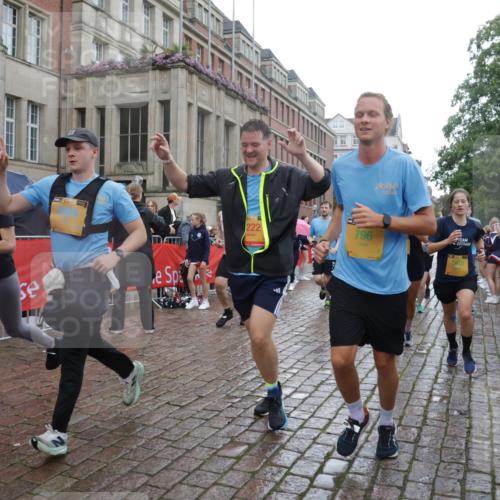 13.09.2026 - Kiel Lauf Yannick Fuchs http://msf.ph/oto/10422009 13.09.2026 10:55:19 Ziel 185, 313, 428, 1841, 1851, 2330, 2331, 2738, 3379, 3429, 3645, 3903, 4403, 4678, 4898, 5104, 5485, 5834, 6490, 6800, 6991, 7118, 7450, 7566, 8791, 8845, 9131, 9858, 10061, 10354, 10571, 10936, 11325, 11358, 11751, 12610, 396, 454, 459, 575, 796, 1063, 1232, 1459, 1619, 1659, 1815, 1940, 1973, 2198, 2339, 2357, 2548, 2554, 2747, 2813, 3084, 3162, 3511, 3699, 3950, 4369, 4370, 4625, 4652, 4665, 4772, 4902, 5104, 5645, 6193, 6498, 6501, 6583, 7722, 8121, 34, 396 meine-sportfotos.de